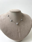 Gargantilha Pingentes Flores Baguetes