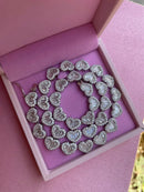 Riviera Coração com Zircônia Baguete (Fecho Joia) em Prata 925 de Ródio Branco